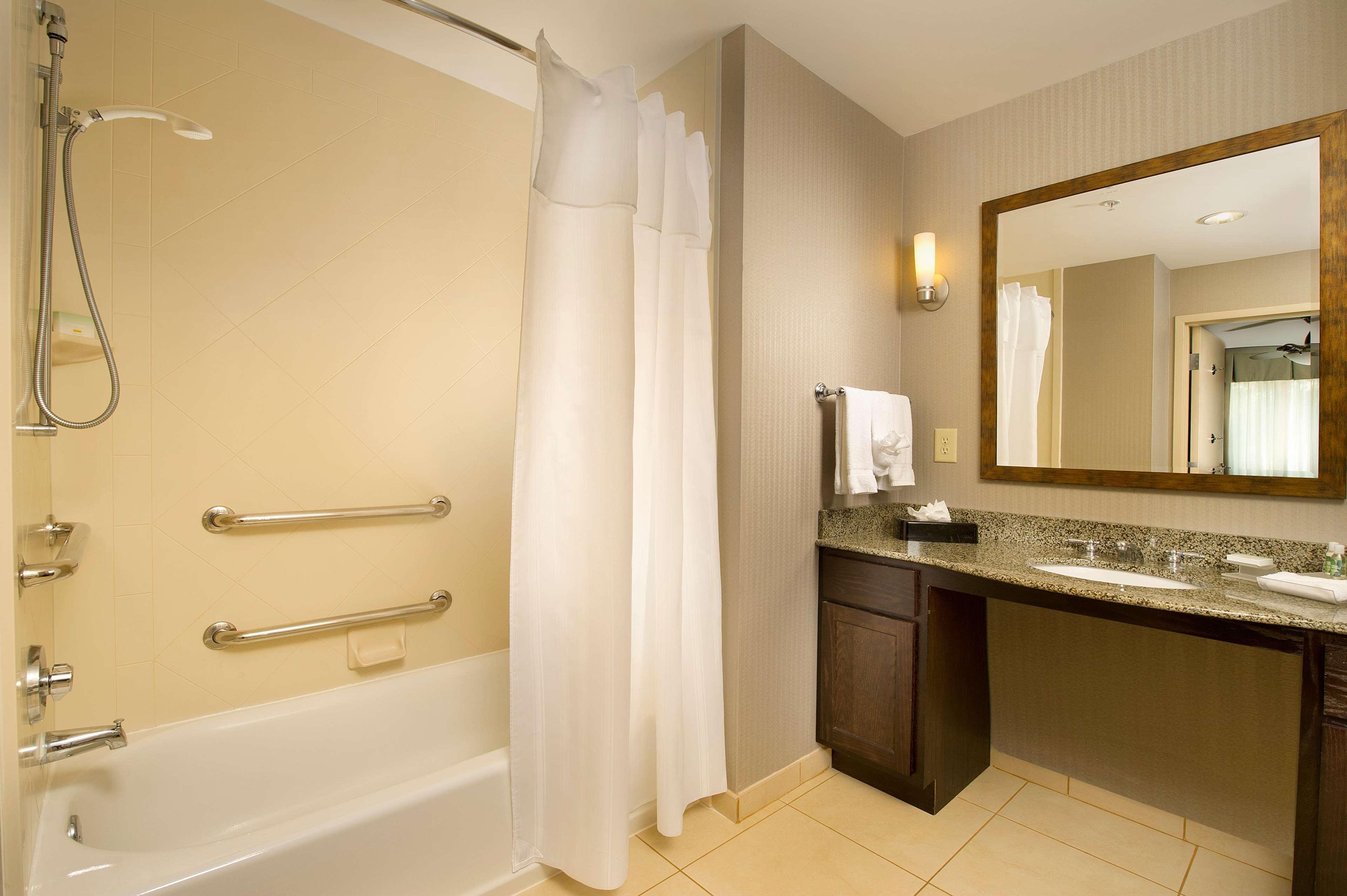 Homewood Suites By Hilton Columbus Exterior photo