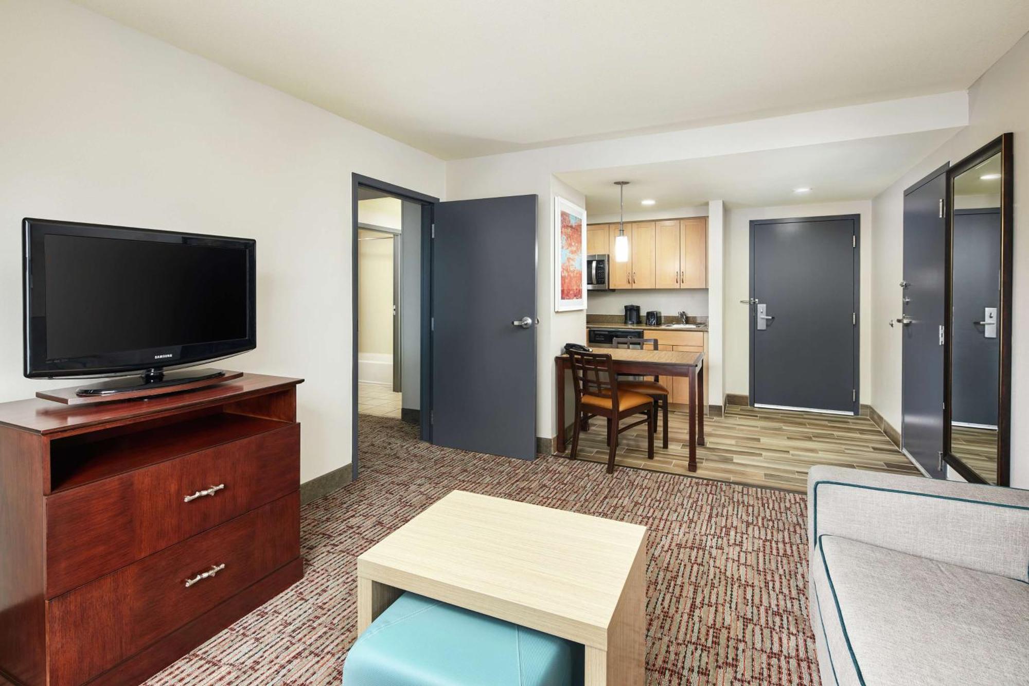 Homewood Suites By Hilton Columbus Exterior photo